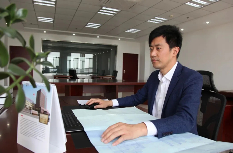 海安名匠丨江蘇鵬飛集團股份有限公司設計中心主任，高級工程師、高級技師李曉平